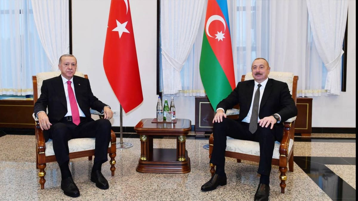 أردوغان يلتقي علييف في ناختشيفان