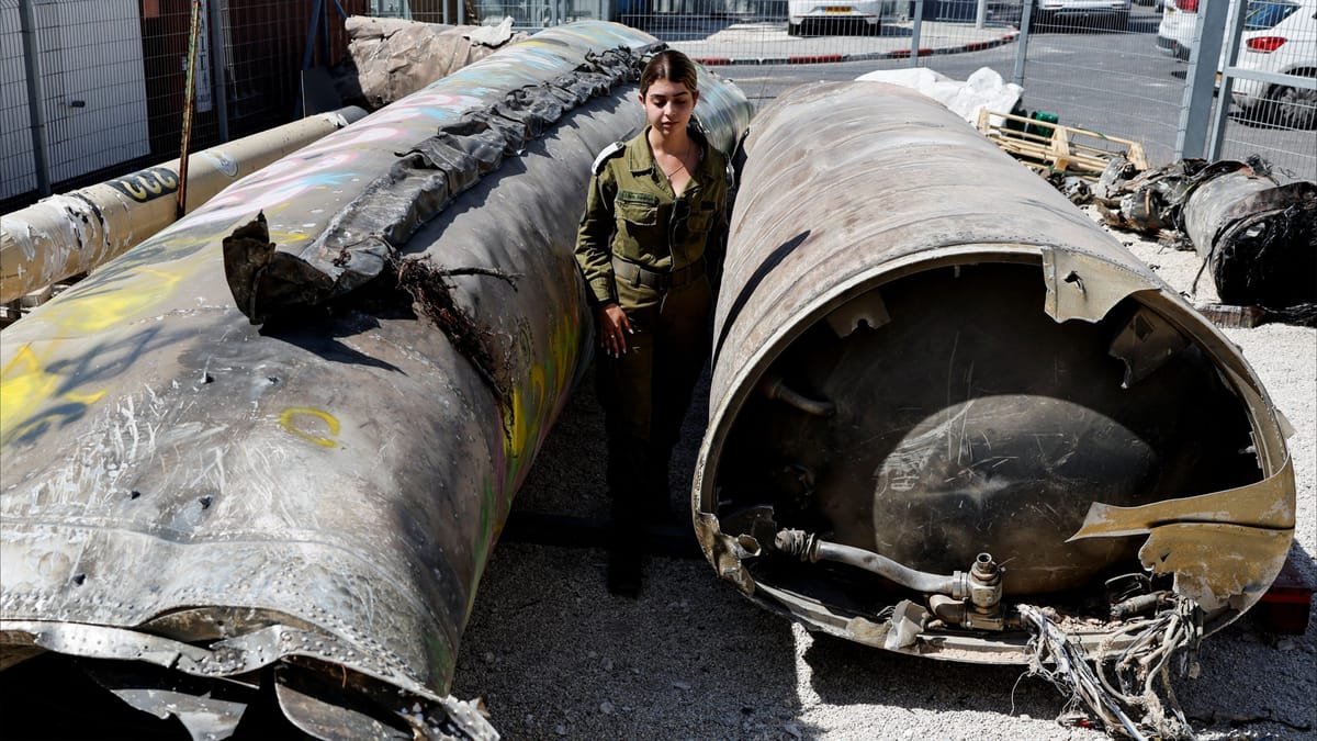 إيران تستعد "للرد" بألف صاروخ.. وإسرائيل تصادق على الخطط