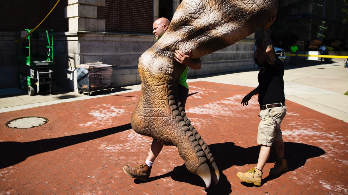 على طريقة سندريلا.. الذكاء الاصطناعي يتتبّع أقدام الديناصورات