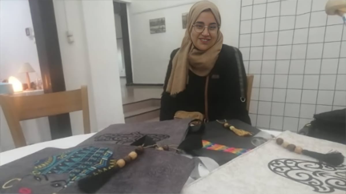 "صليحة" الجزائرية تحارب البلاستيك بالـTote bags