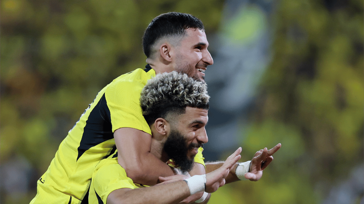 الاتحاد بطل الدوري السعودي.. لكن لكم مرة؟