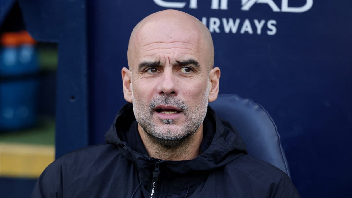 "أدافع عن فريقي".. غوارديولا يبرر انتقاد التحكيم