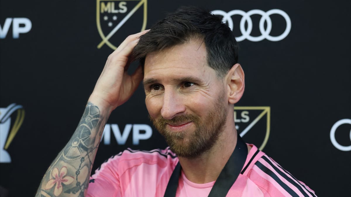 "ليونيل ميسي 2012".. فوق الجميع!