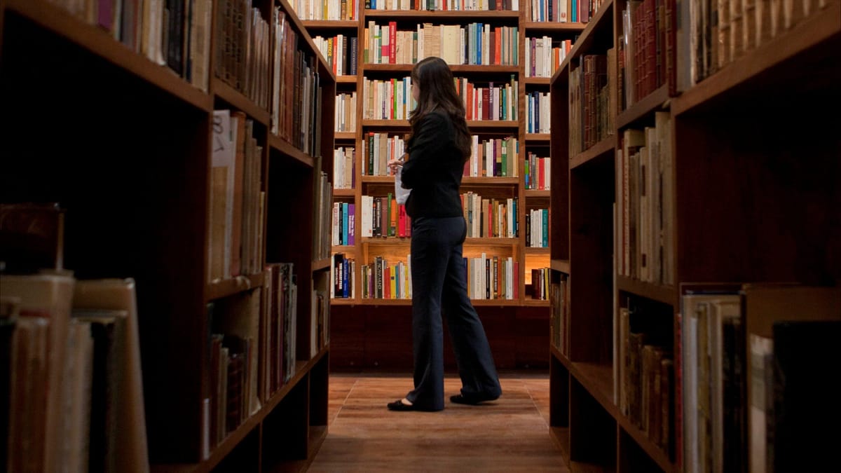 هل يُعلن "Gen Z" نهاية عصر القراءة الإلكترونية؟