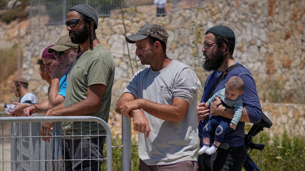 قصة الاعتداء على الراهب في القدس.. إدانات وتوقيف
