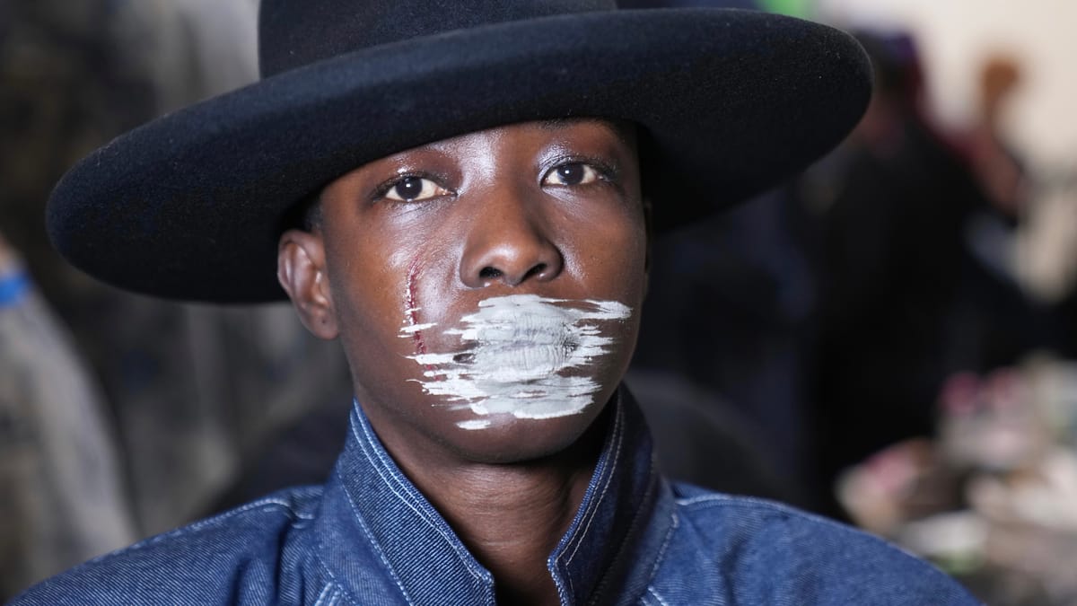 موضة بلا لون واحد.. كيف اقتحمت المواهب الإفريقية منصات ميلانو؟