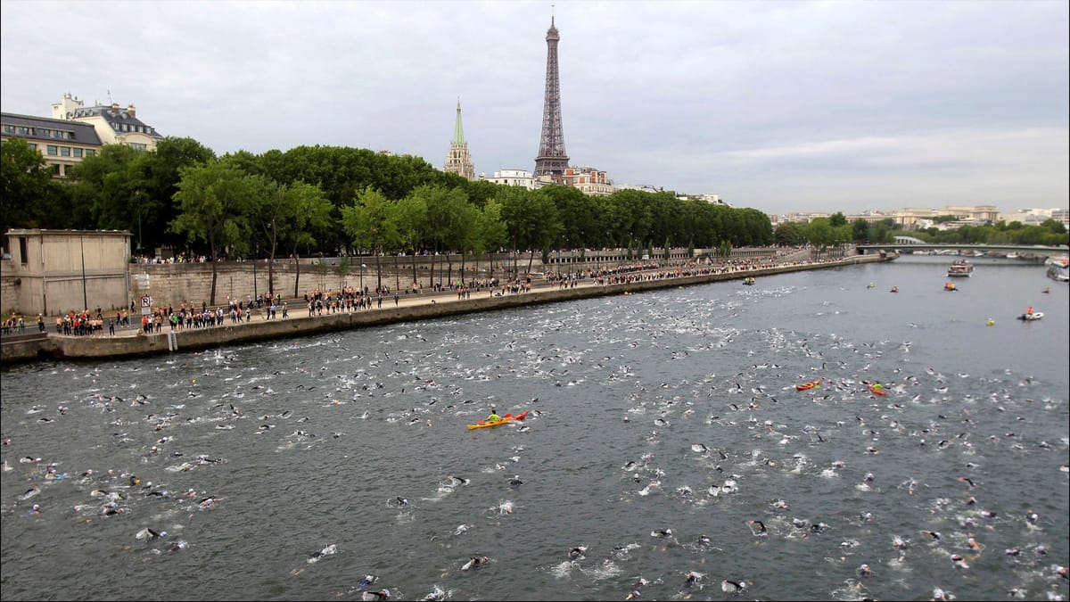 متسابقو الأوليمبياد يسبحون في فضلات "السين"