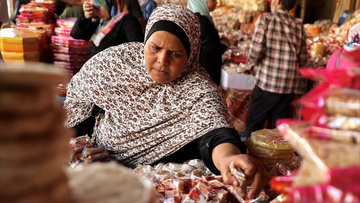 موديز تخفض تصنيف مصر الائتماني