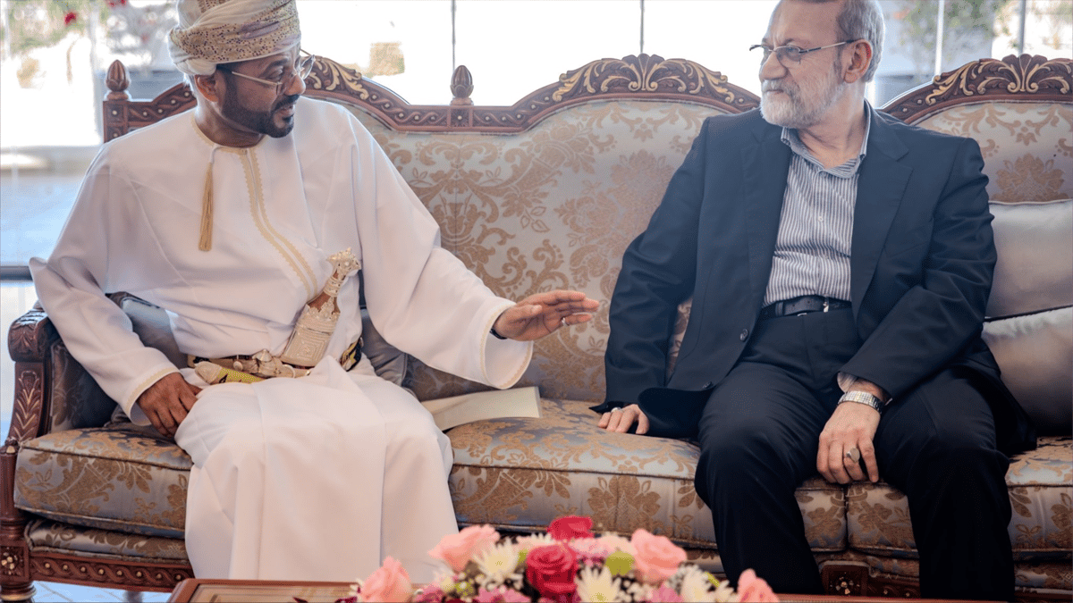 صورة الوثيقة.. لماذا أبرزها لاريجاني قبل جولة جنيف؟