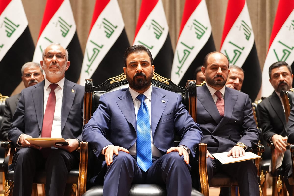 سر انفجارات بغداد.. احتفال مدفعي بحكومة الزيدي