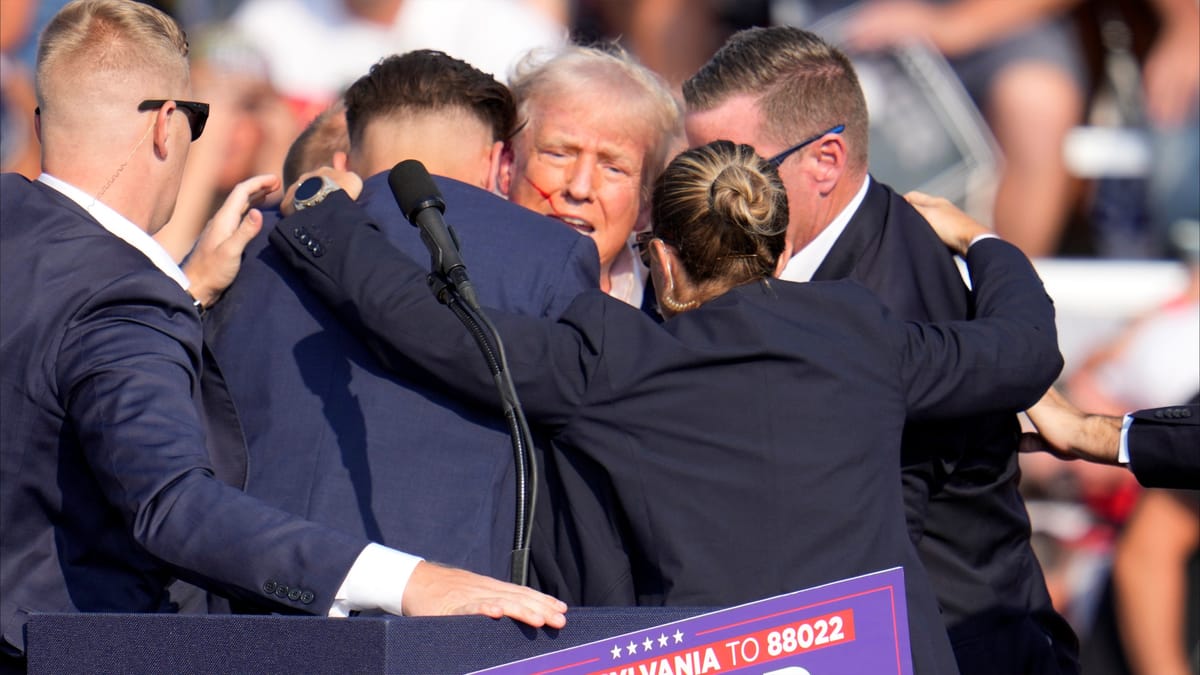 نظريات المؤامرة "تعيد تمثيل" محاولة اغتيال ترمب