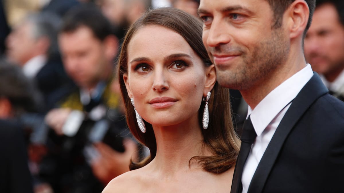 "الخيانة" تفرّق بين ناتالي بورتمان وزوجها