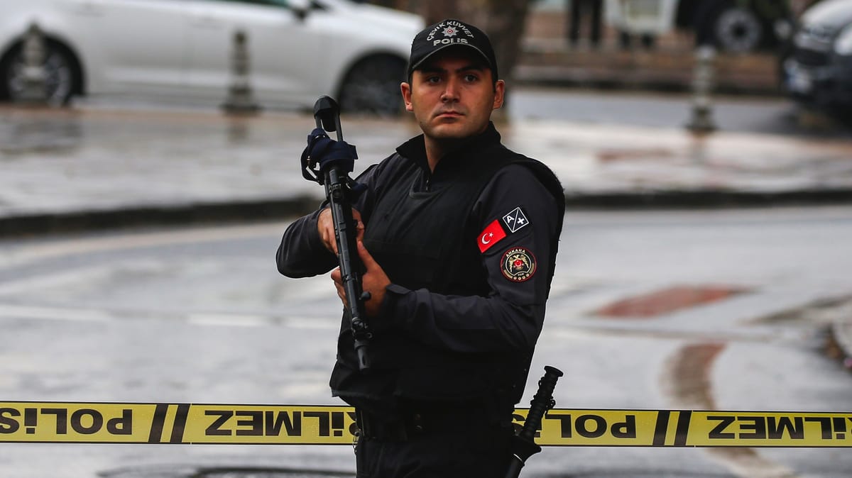 قتَل شابتين ثم انتحر.. جريمة في 30 دقيقة بتركيا