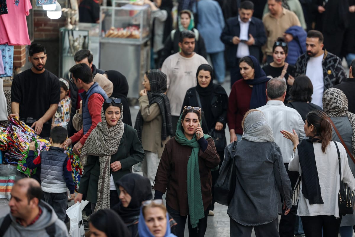 تور وVPN وأجهزة حرق.. الـCIA ترسم طريق العملاء داخل إيران