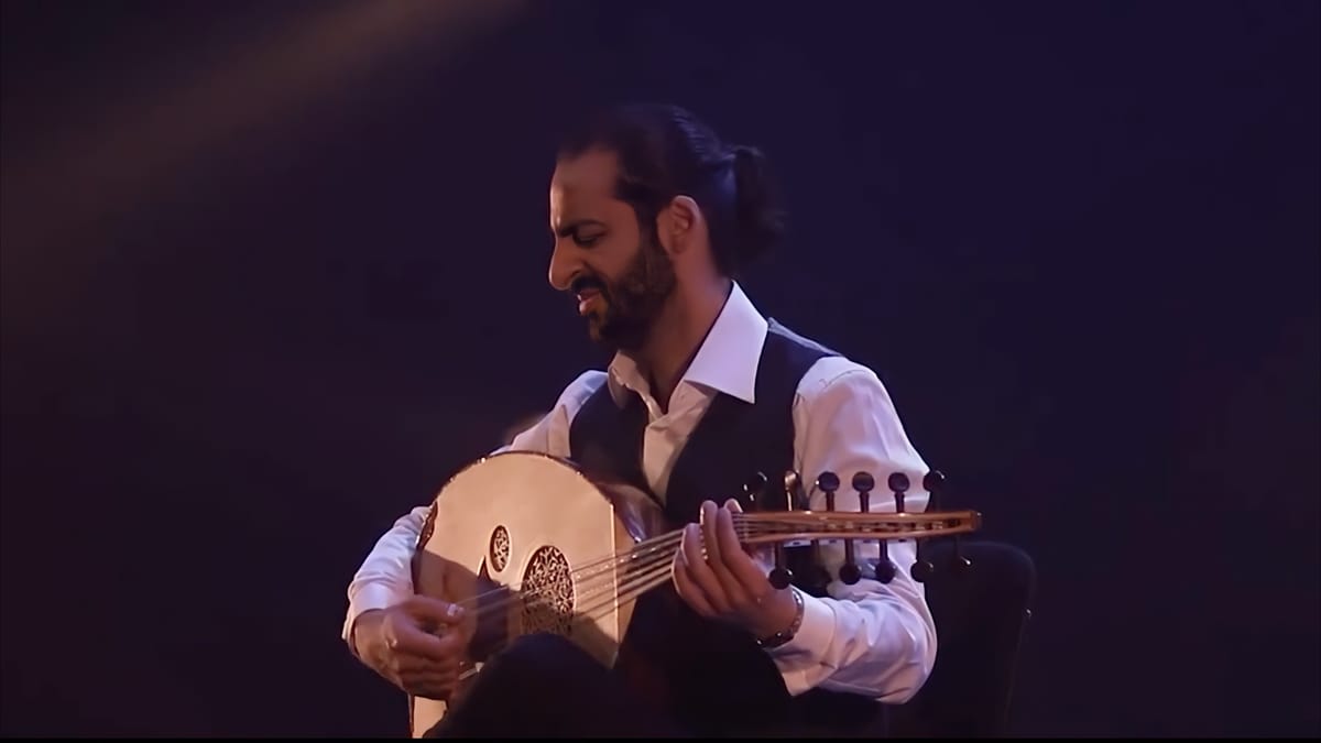عود بعلبك يصدح من بيروت.. الألحان تعلو أصوات القصف