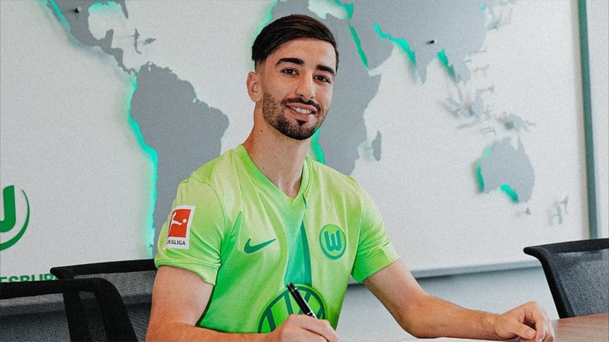 الجزائري عمورة إلى الدوري الألماني