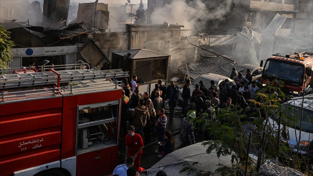 15 قتيلا في غارات إسرائيلية على دمشق
