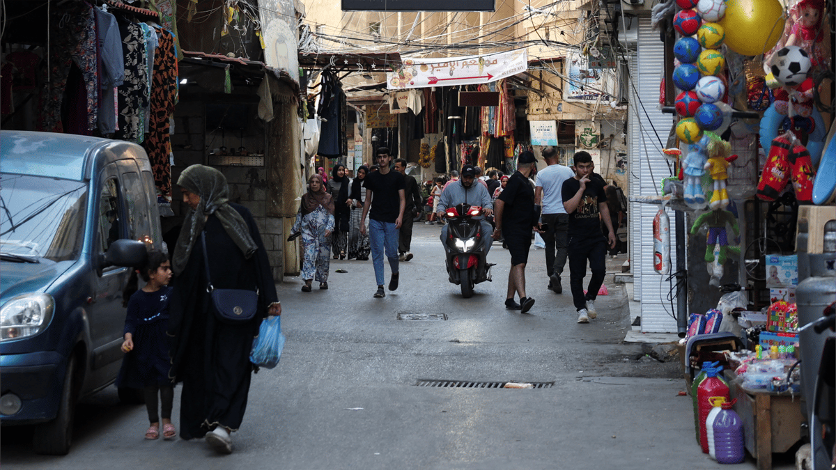 لبنان يدرس آلية نزع السلاح من المخيمات الفلسطينية
