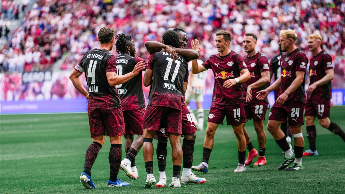 عمالقة بريميرليغ يتسوقون في لايبزيغ