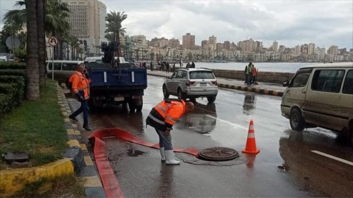 برودة الطقس تعطل الدراسة في الإسكندرية