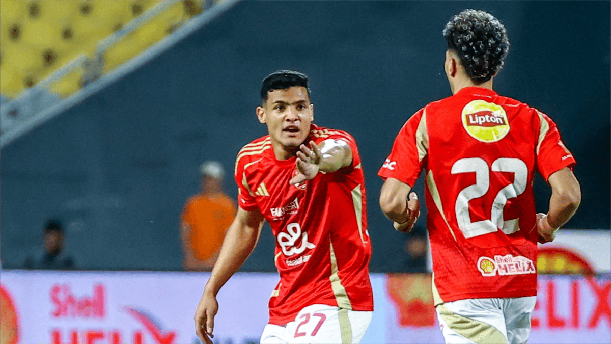 الدوري المصري.. "نسر" الأهلي يطير إلى الصدارة مؤقتا
