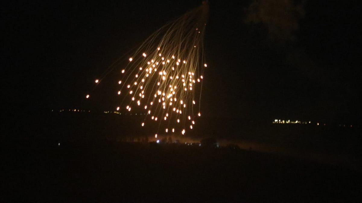 رشقة صاروخية من لبنان نحو إسرائيل بعد مقتل شخصين