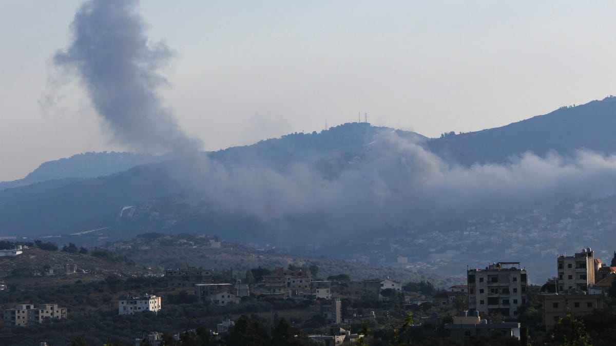 غارات عنيفة على جنوب لبنان.. وإسرائيل: دمرنا 25 منصة صواريخ