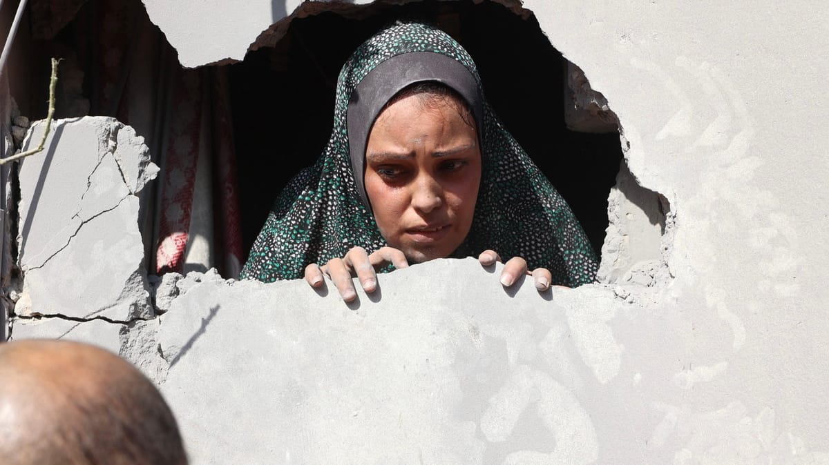 مقتل 10 فلسطينيين في قصف على غزة