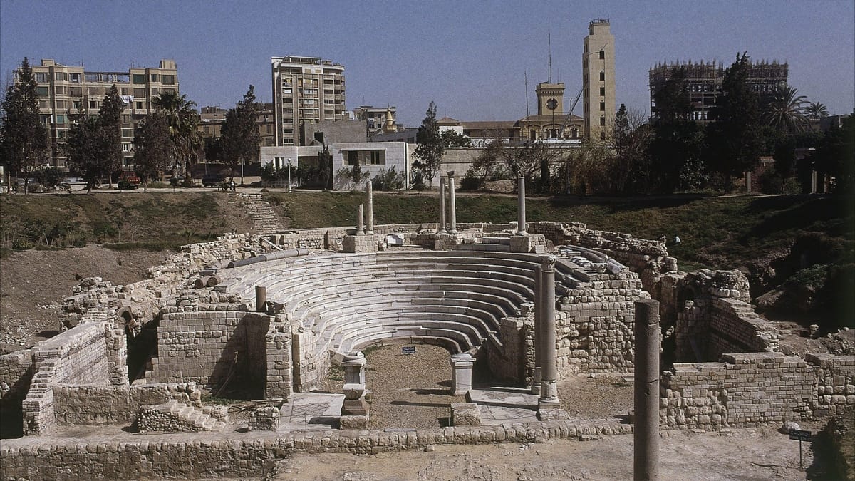 تفاصيل مقتل إسرائيليَين ومصري في الإسكندرية