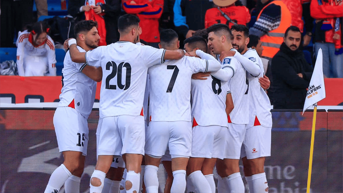 منتخب فلسطين يستدعي نجومه من "أنقاض غزة"