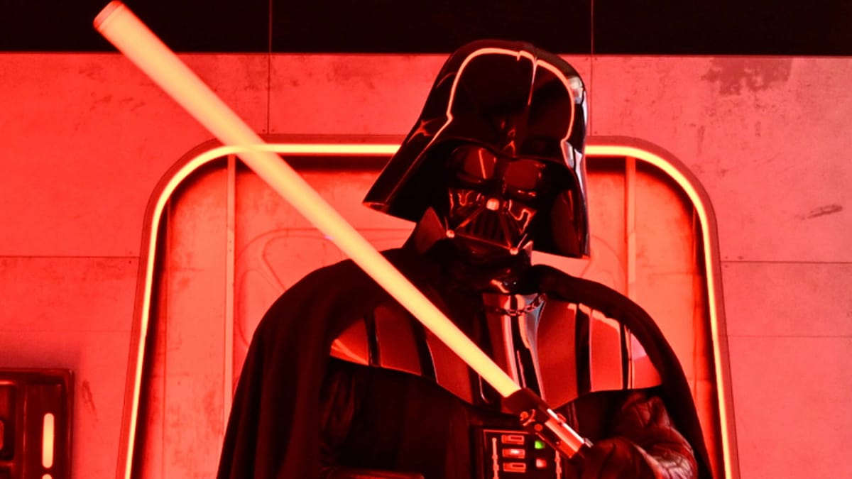بـ"سيف الجيداي".. لوكاس يكشف تفاصيل "معبد Star Wars"