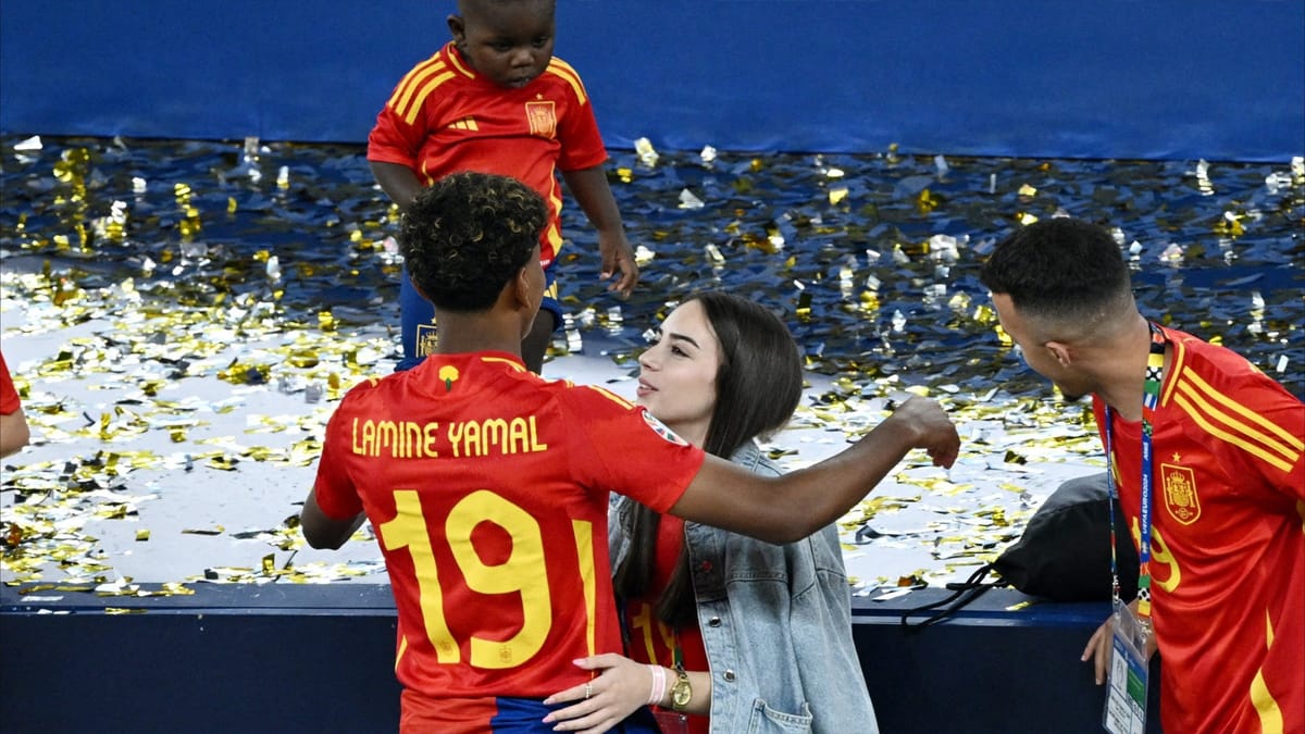 خيانة مبكرة للامين يامال