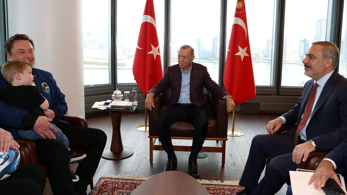 أردوغان يطلب مصنعا لـ"تيسلا" في تركيا