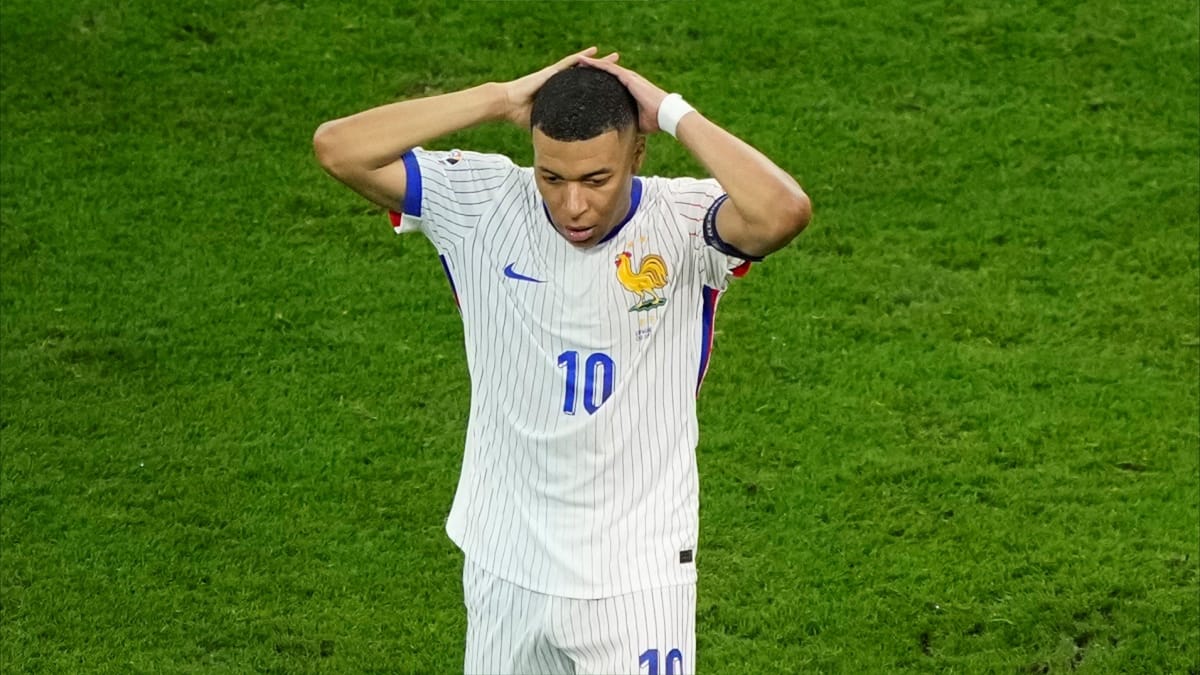 لماذا ألغيت مباراة المركز الثالث في اليورو؟
