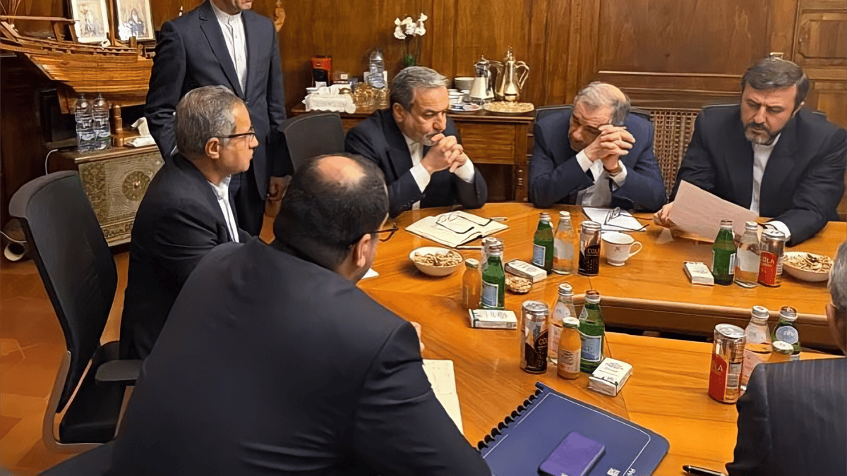 إيران "تغازل" 3 دول أوروبية قبل الجلوس مع أميركا