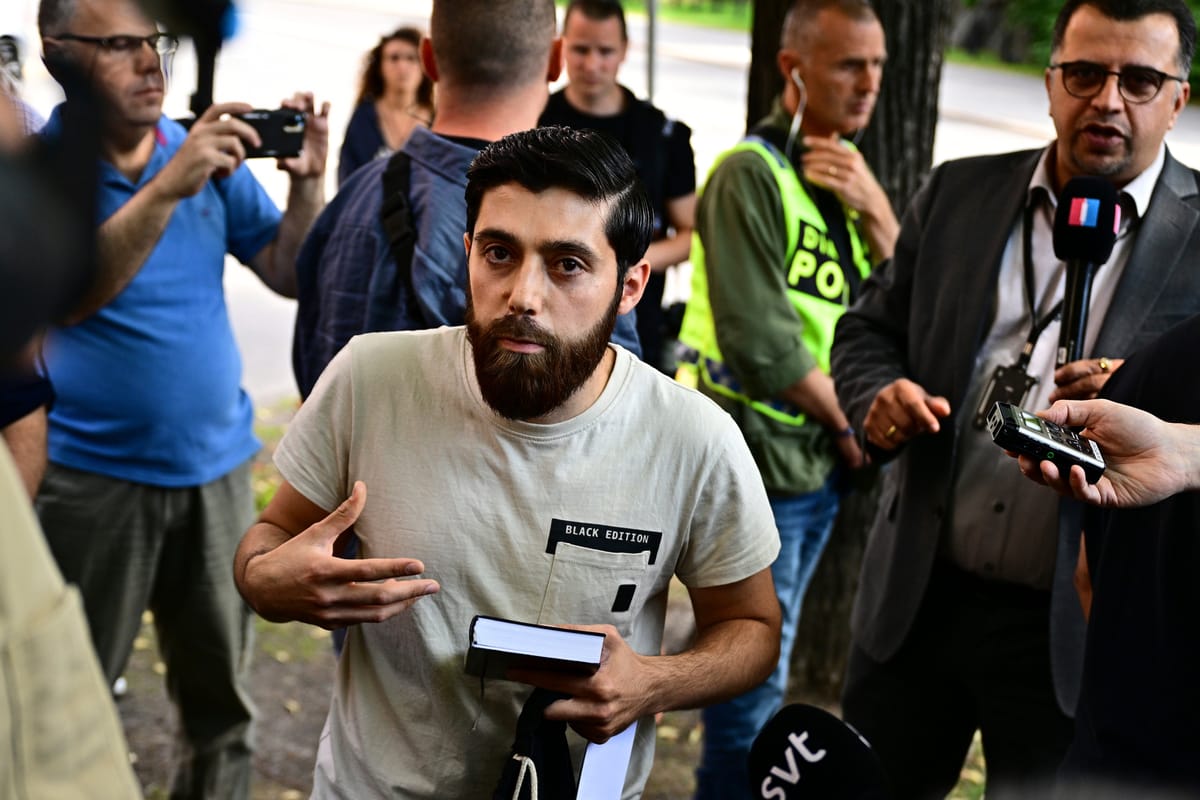 أحمد يتراجع عن حرق التوراة والإنجيل في السويد: علينا احترام بعضنا