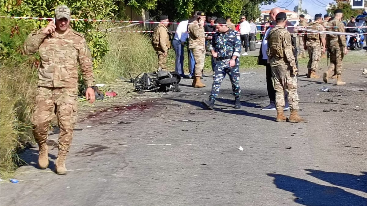 مقتل 3 أشخاص في قصف بمسيّرة في لبنان