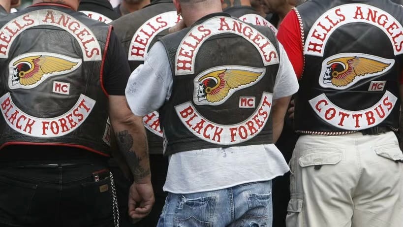 ألمانيا تعلن الحرب على "ملائكة الجحيم"