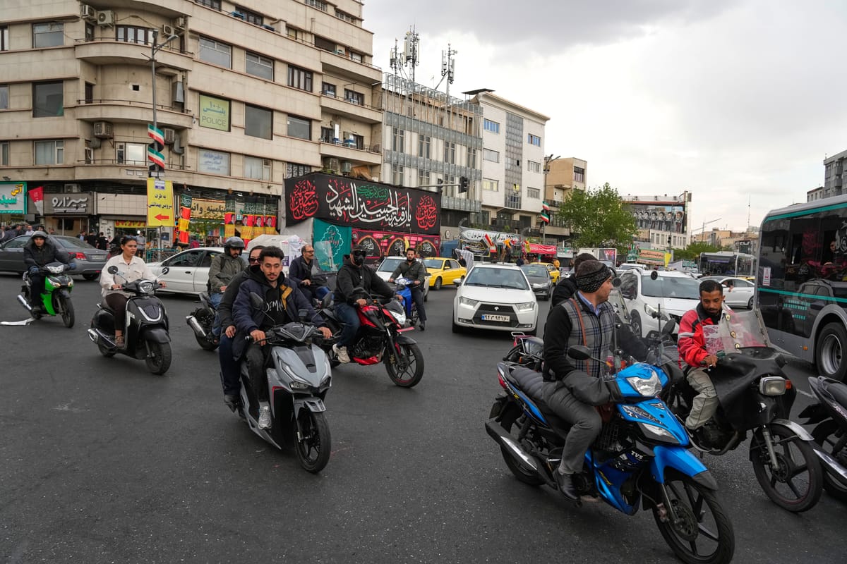 قائد جيش باكستان في طهران.. هل يفك هرمز عقدة التفاوض؟