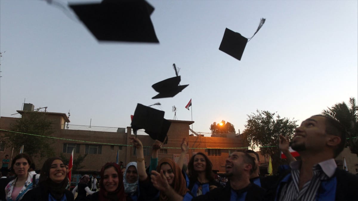 سجين عراقي يسجل رقما قياسيا في "الجامعة"