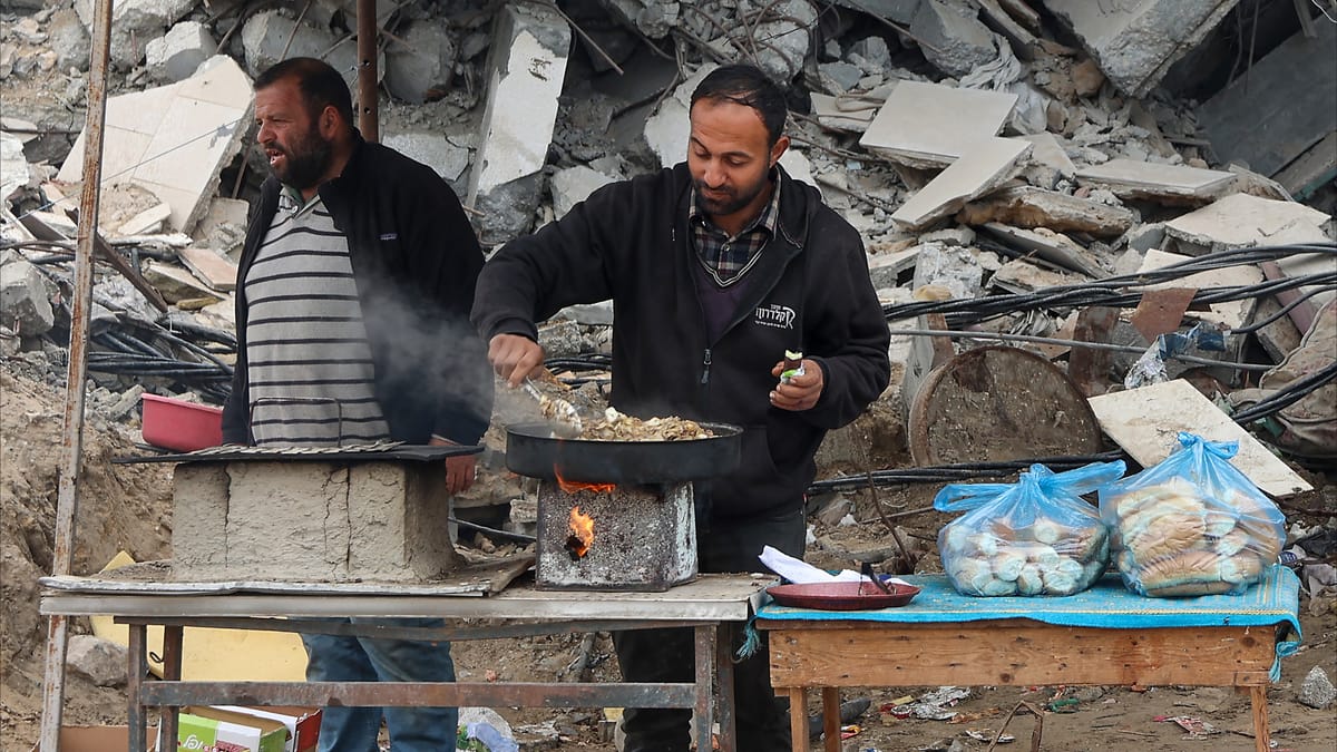 بريطانيا تعارض أي محاولة لتهجير الفلسطينيين من غزة