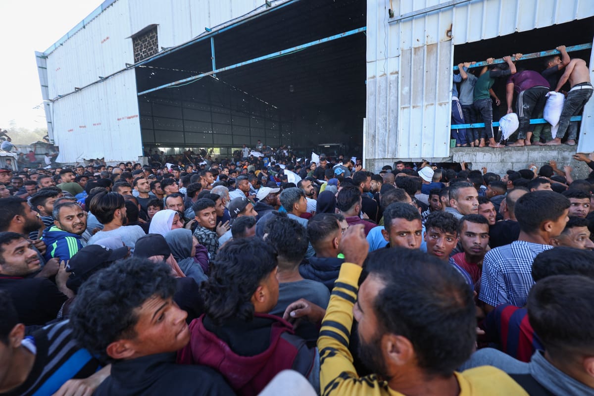 برنامج الأغذية العالمي: "جحافل من الجوعى" تقتحم مستودعا في غزة