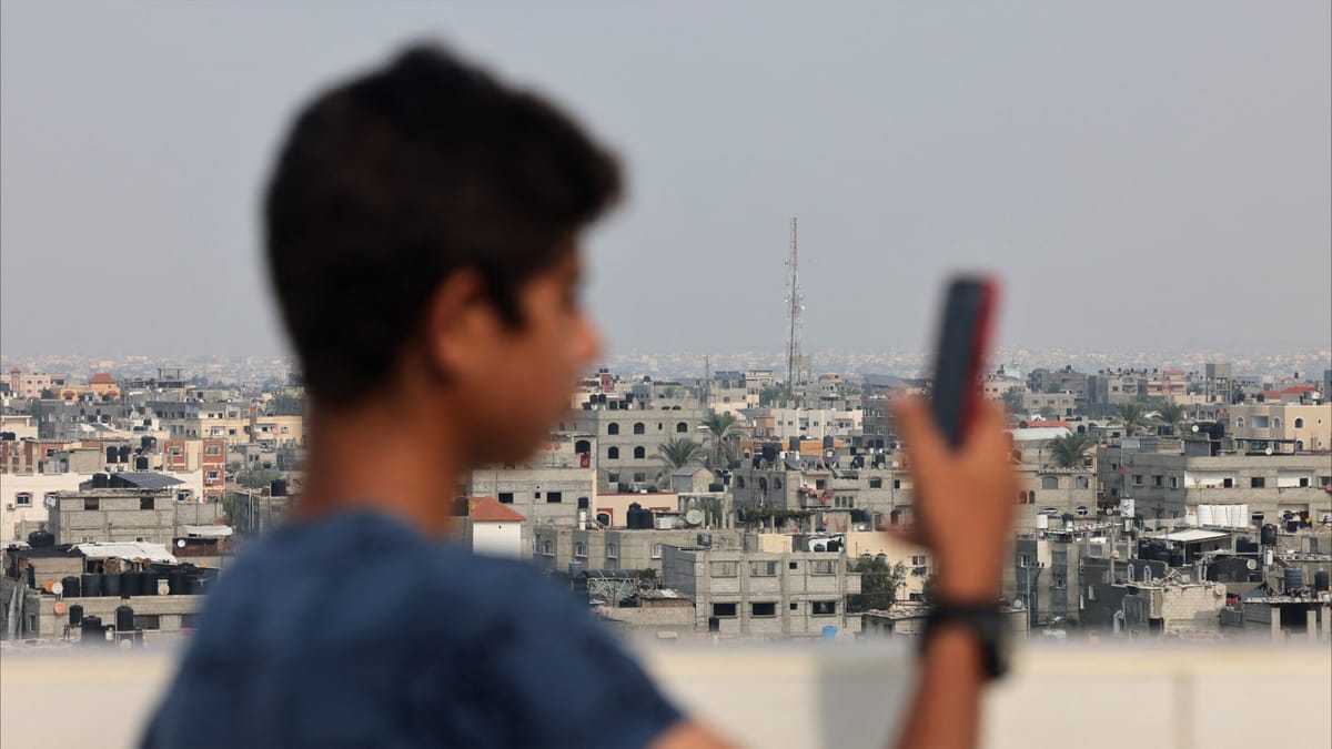 غزة بدون إنترنت واتصالات مجددا