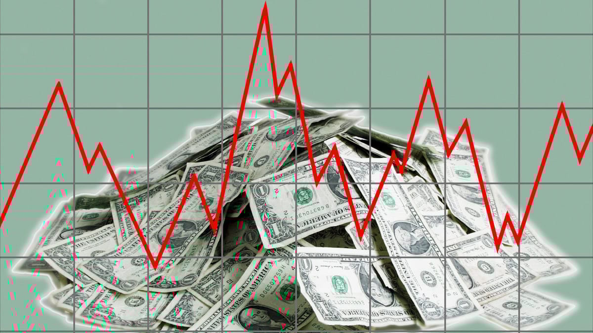 الدولار يتراجع خوفا من خسارة ترامب