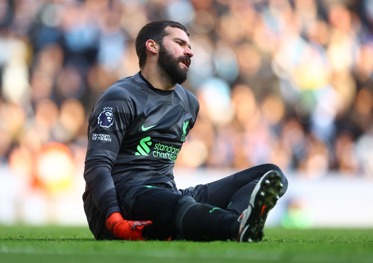 ليفربول ينتظر تشخيص أليسون وجوتا