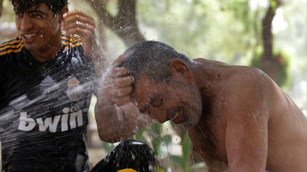 درجات الحرارة تشل نصف محافظات العراق