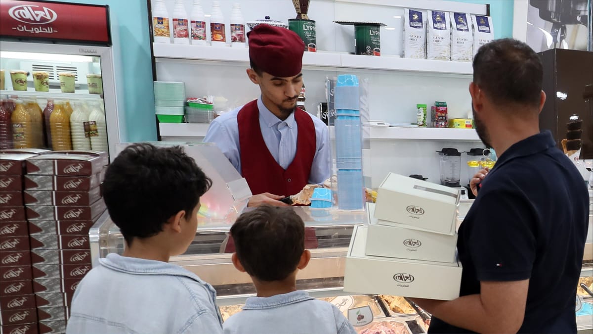 طرابلس تضيء من جديد