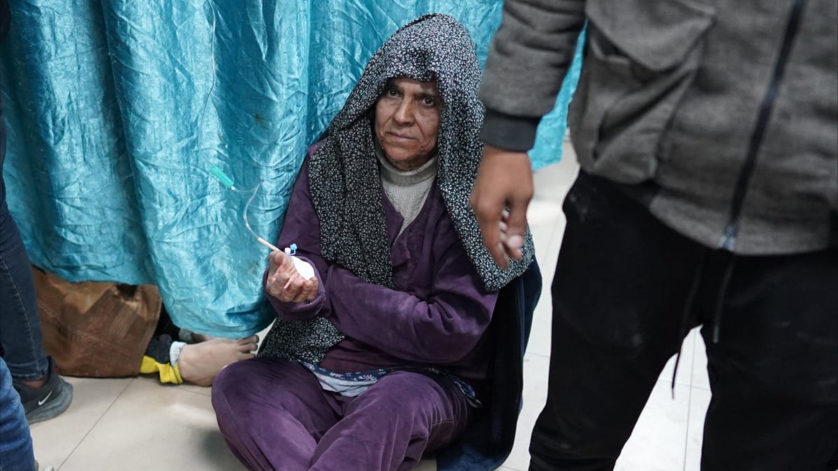 بعد الشفاء.. الجيش الإسرائيلي في مجمع ناصر الطبي