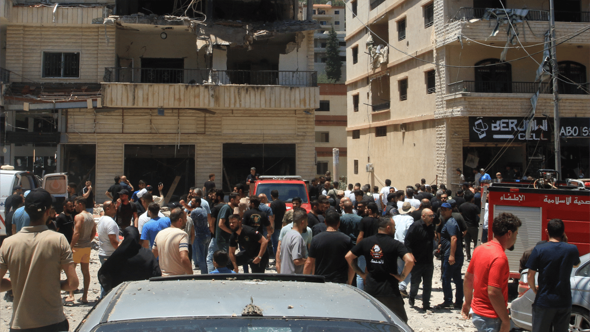 إسرائيل تزعم أن صاروخًا لحزب الله قتل المرأة جنوب لبنان
