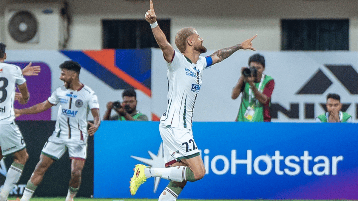 "سرب نحل" يفسد مباراة في الهند